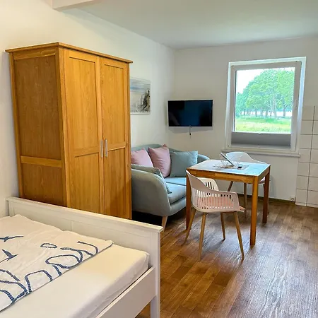 Homestay Ferien Im Gruenen Ribnitz-Damgarten